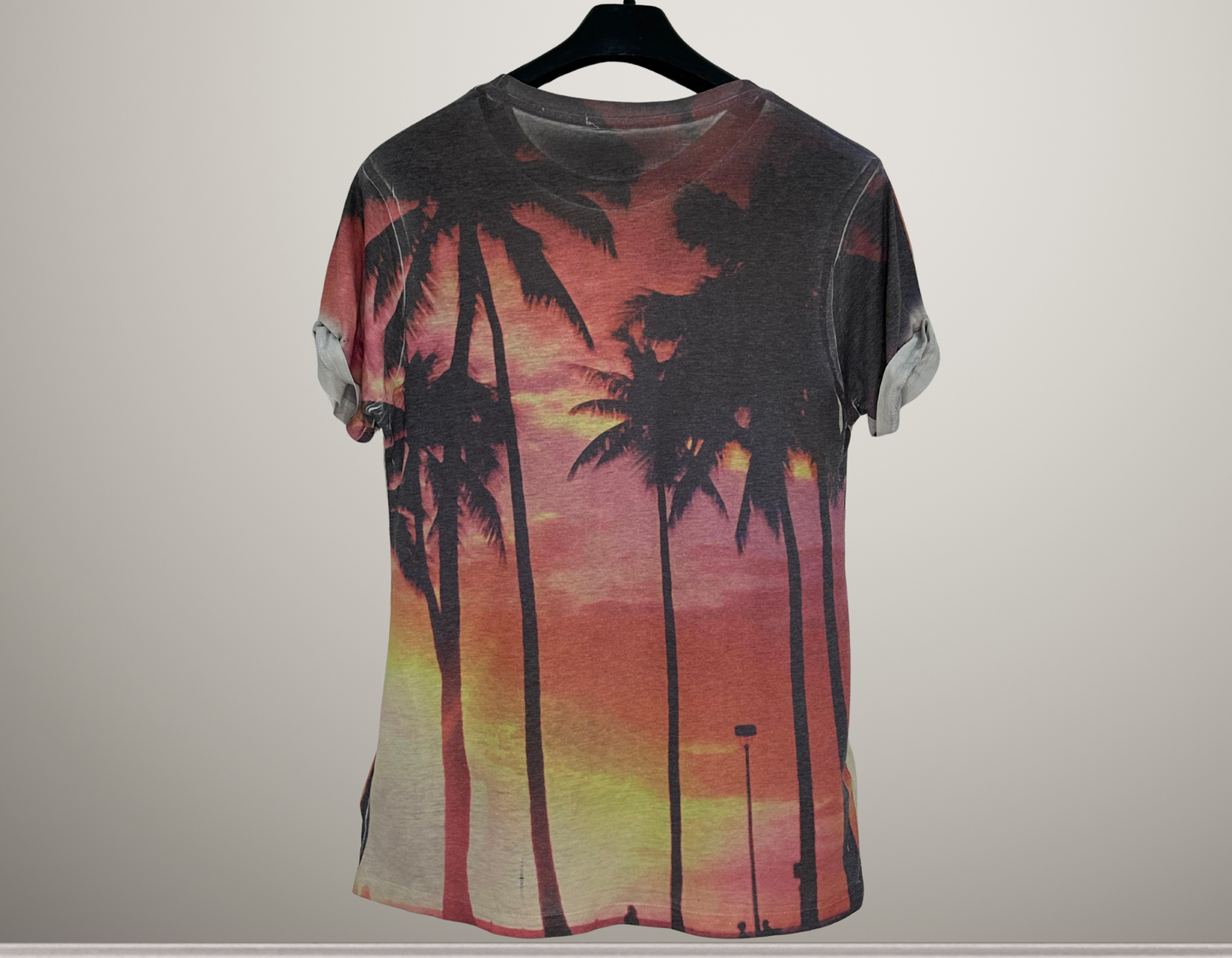 Malibu Sunset Graphic T-Shirt | Los Angeles California Tee | Tropical Beach Vibes | Medium Size