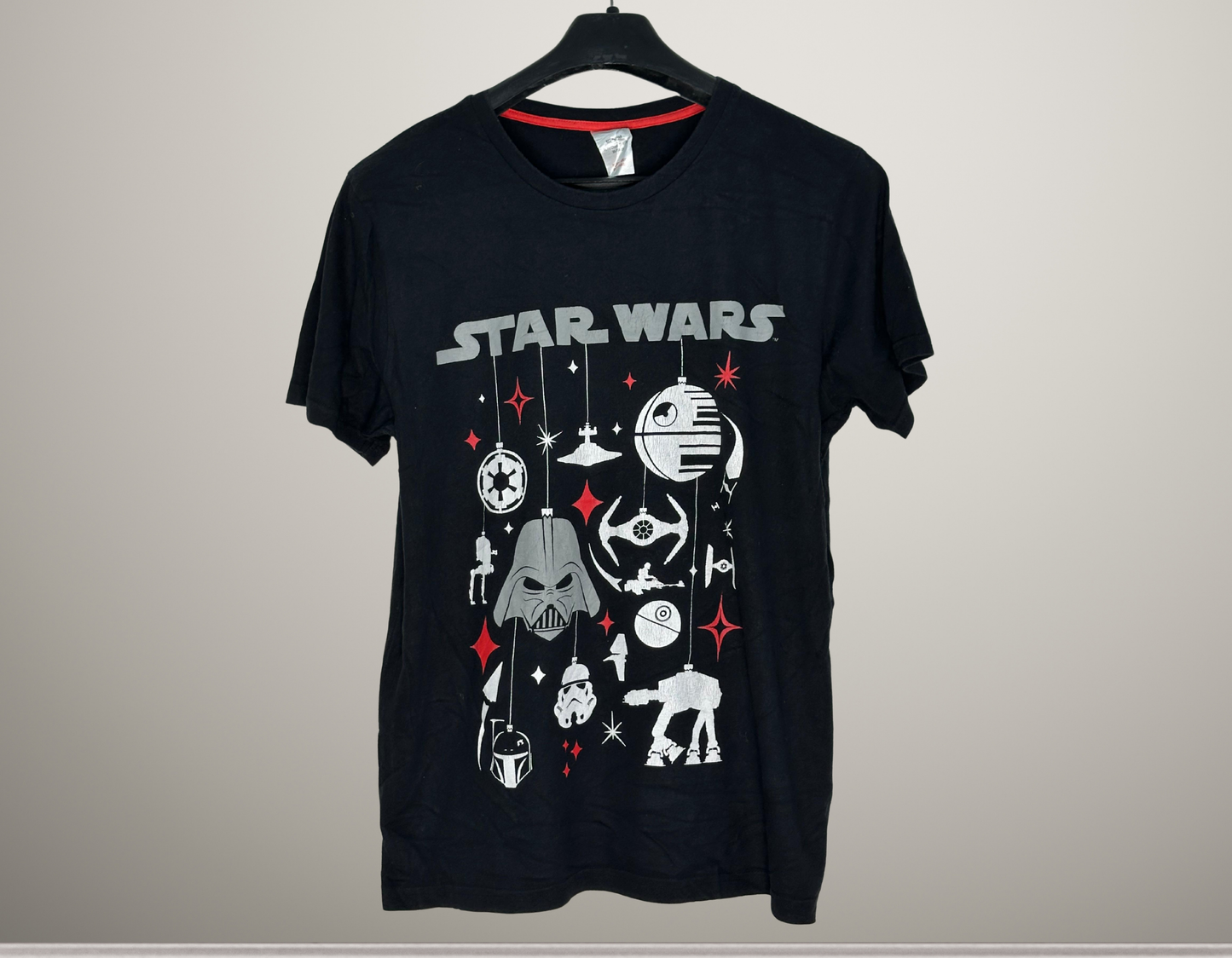 Star Wars Graphic T-Shirt | Black Darth Vader Tee | Size Medium