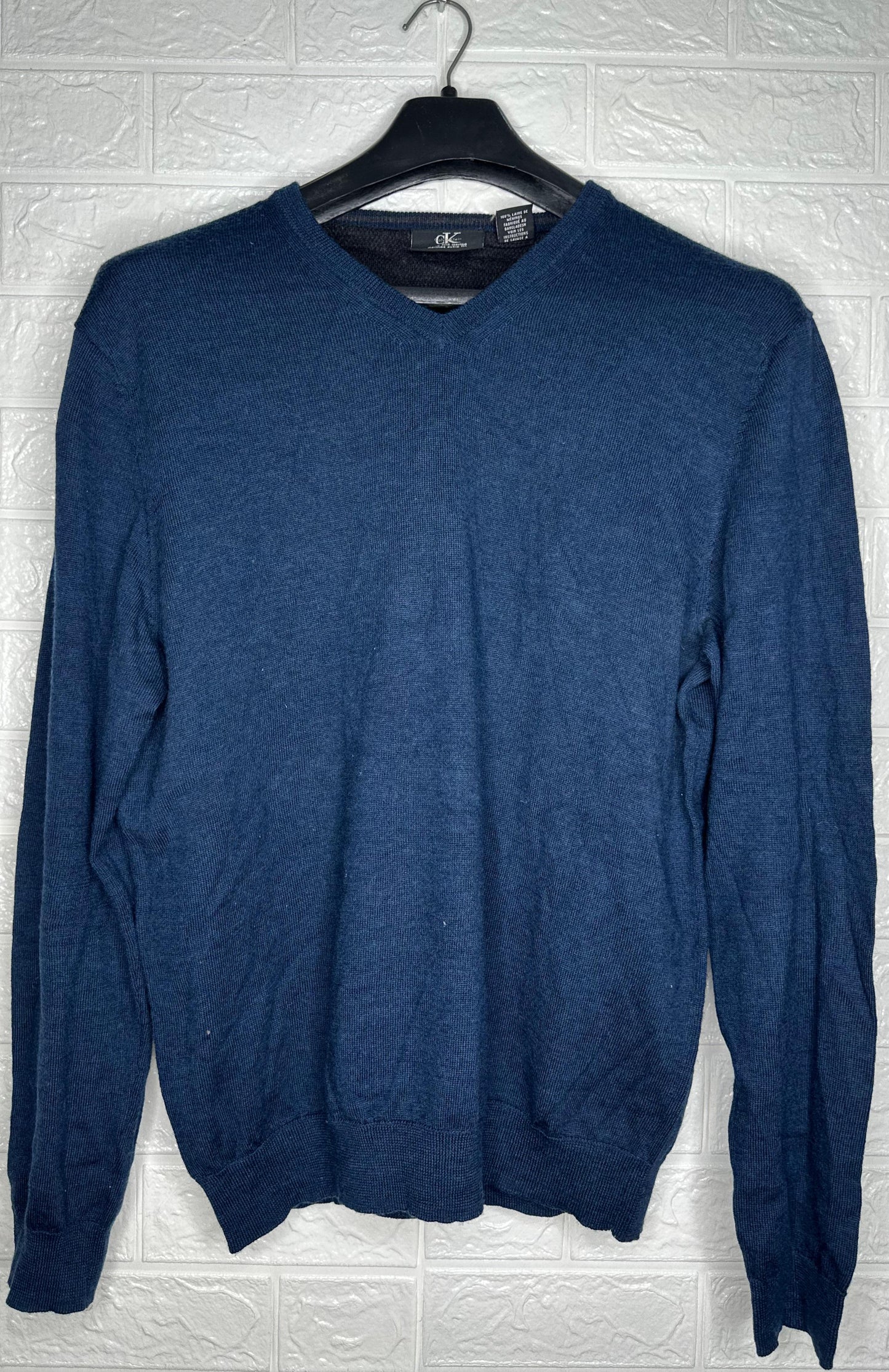 Calvin Klein Navy V-Neck Sweater L - 100% Merino Wool Pullover for Men