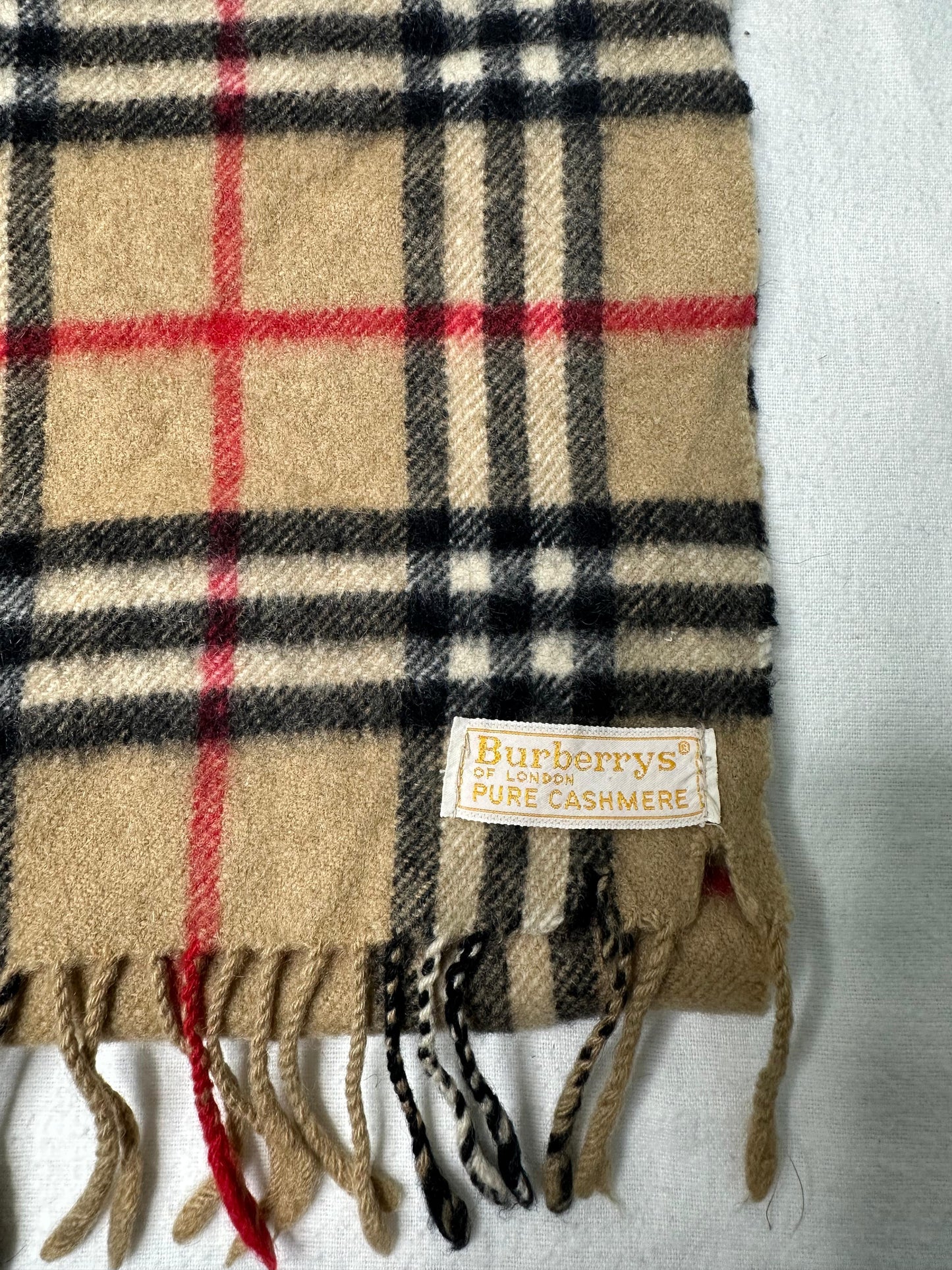 Burberrys Beige Check Scarf