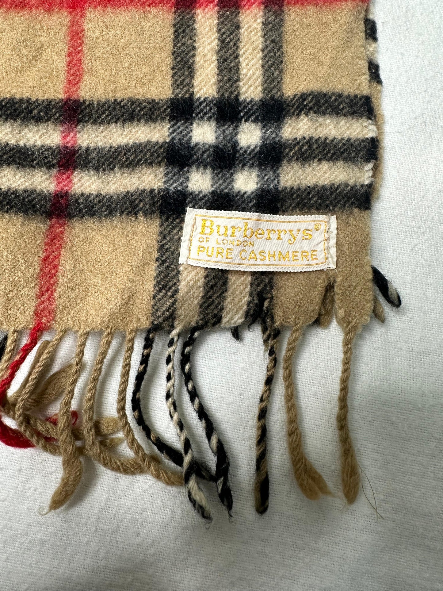 Burberrys Beige Check Scarf