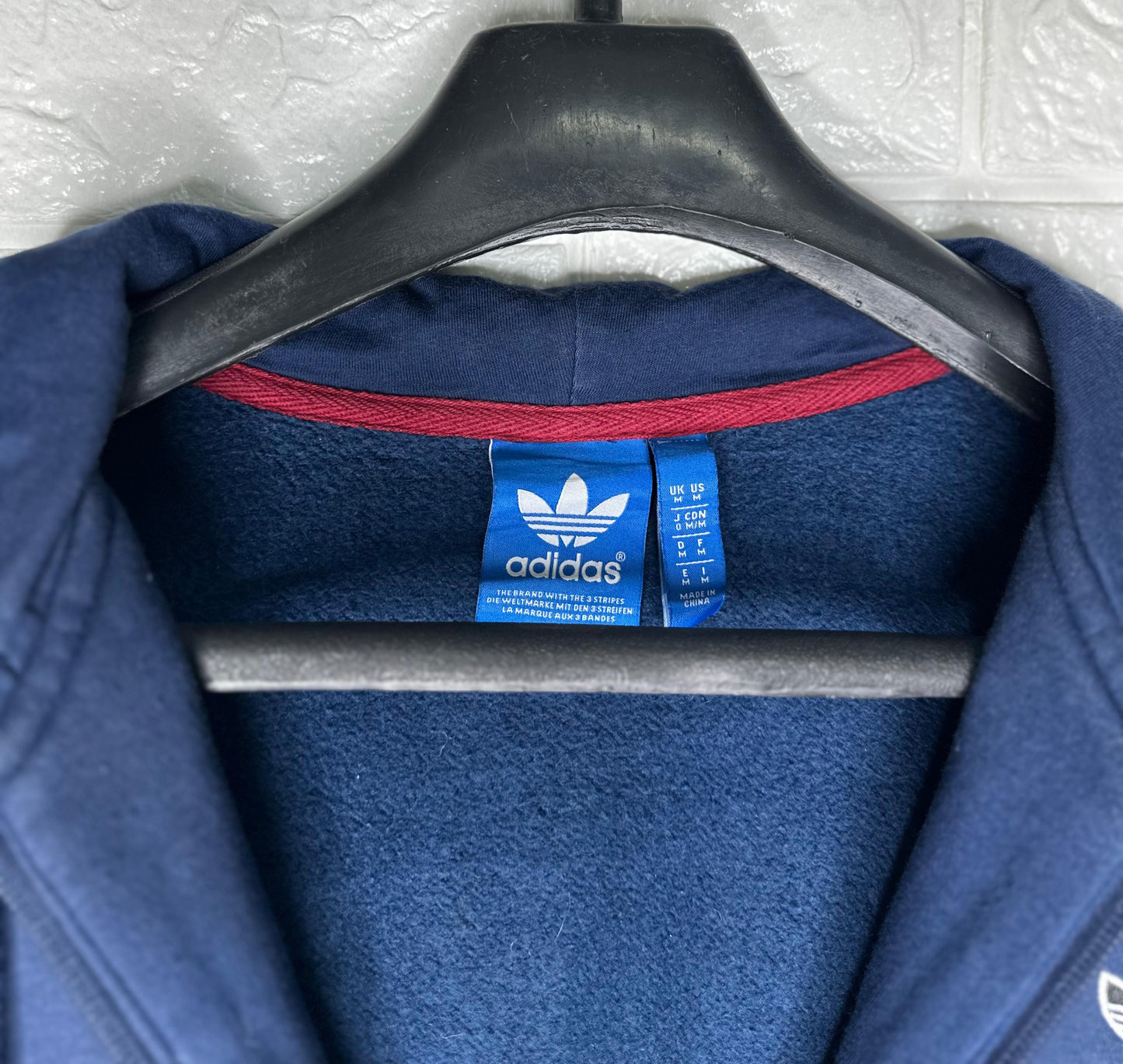 Adidas Originals Zip-Up Hoodie – Navy Blue – Size M – Graphic Pocket Design