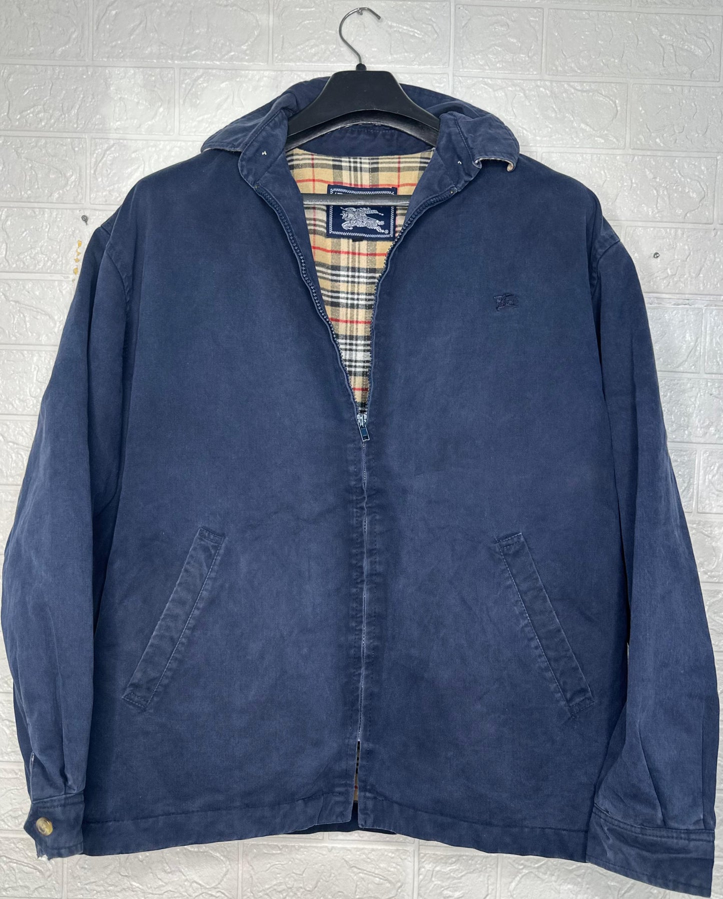 Burberry Men’s Navy Blue Jacket – Vintage Harrington Style with Nova Check Lining, Size Large