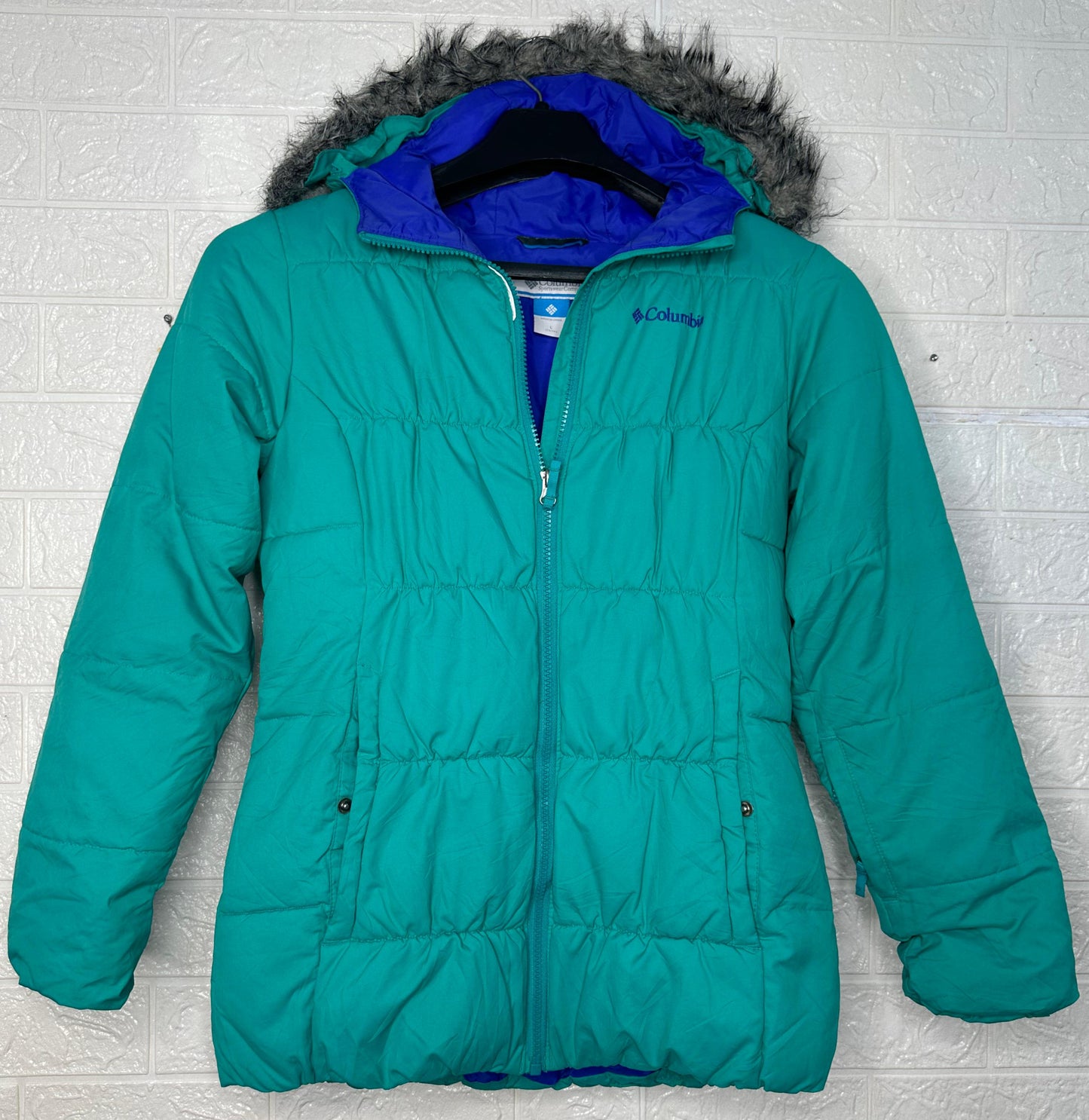 Columbia Women’s Winter Puffer Jacket – Teal with Faux Fur Hood, Size Large