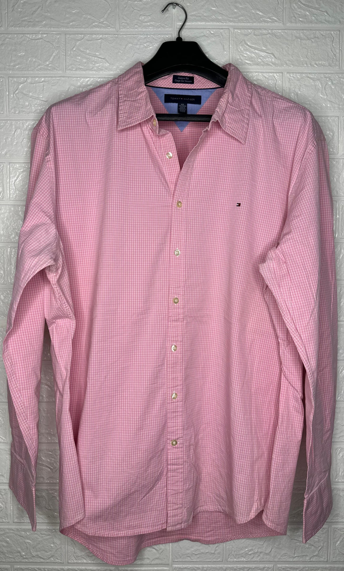 Preloved Tommy Hilfiger Men’s Pink Checked Shirt – Custom Fit, Size XXL