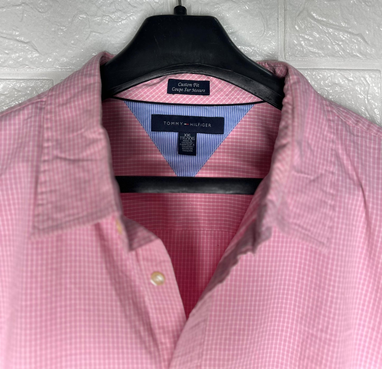 Preloved Tommy Hilfiger Men’s Pink Checked Shirt – Custom Fit, Size XXL