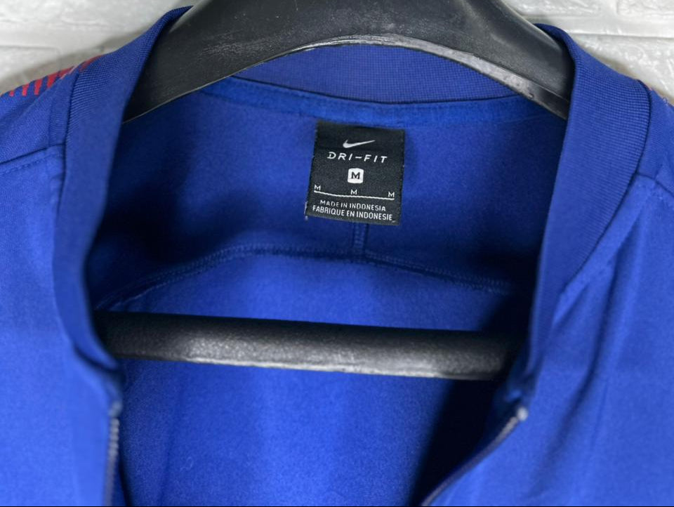 Nike Dri-FIT Track Jacket - Lightweight Sports Top - Size Medium