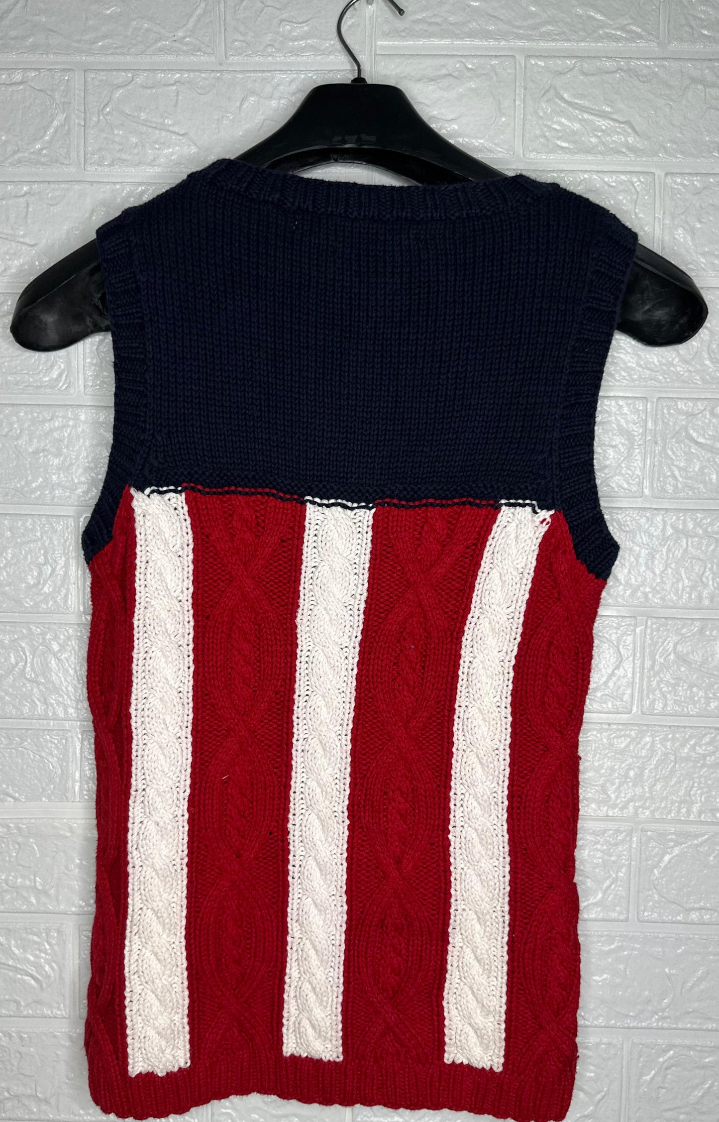 Tommy Hilfiger Handknit American Flag Sweater Vest M - Red White Blue Knitted Top