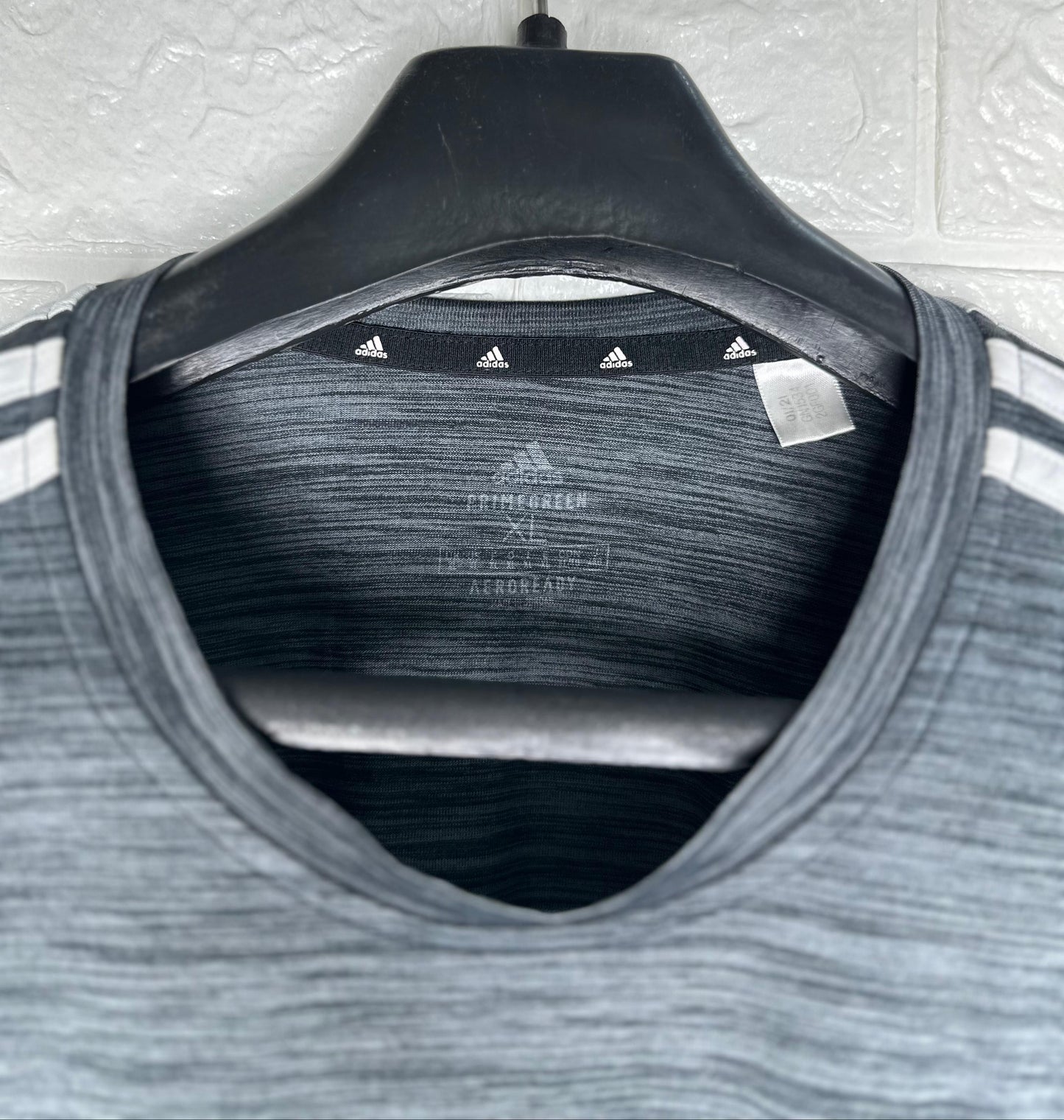 Adidas Performance Training T-Shirt – Grey Striped – Size XL
