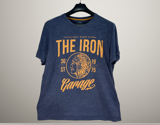 The Iron Garage Graphic T-Shirt | Vintage East Coast Style Tee | Classic Heritage Print | Navy Blue XL