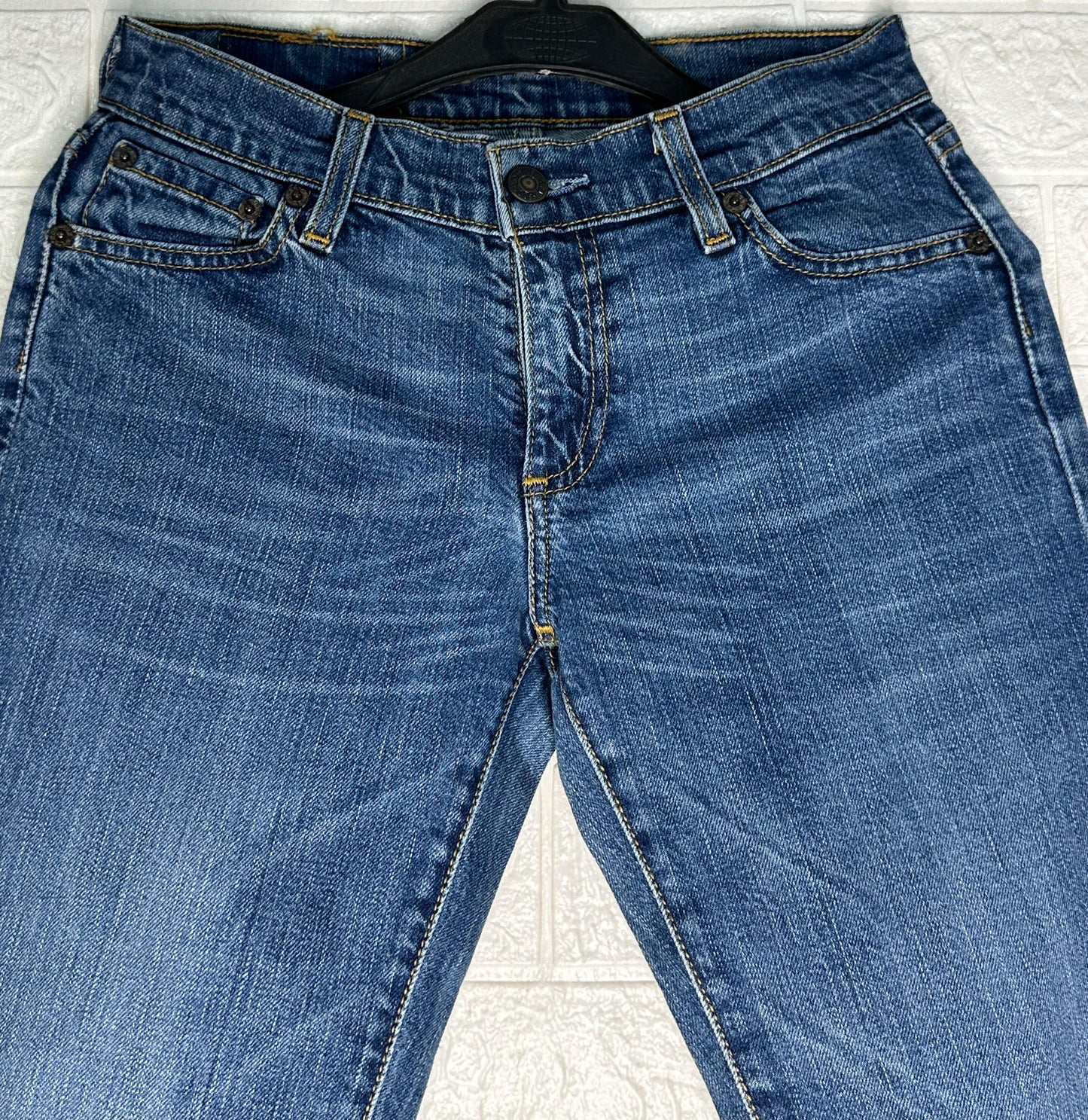 Vintage Levi’s 529 Curvy Bootcut Jeans | W27 L30 Women’s Denim | Classic Medium Wash | Authentic Levi Strauss Pants