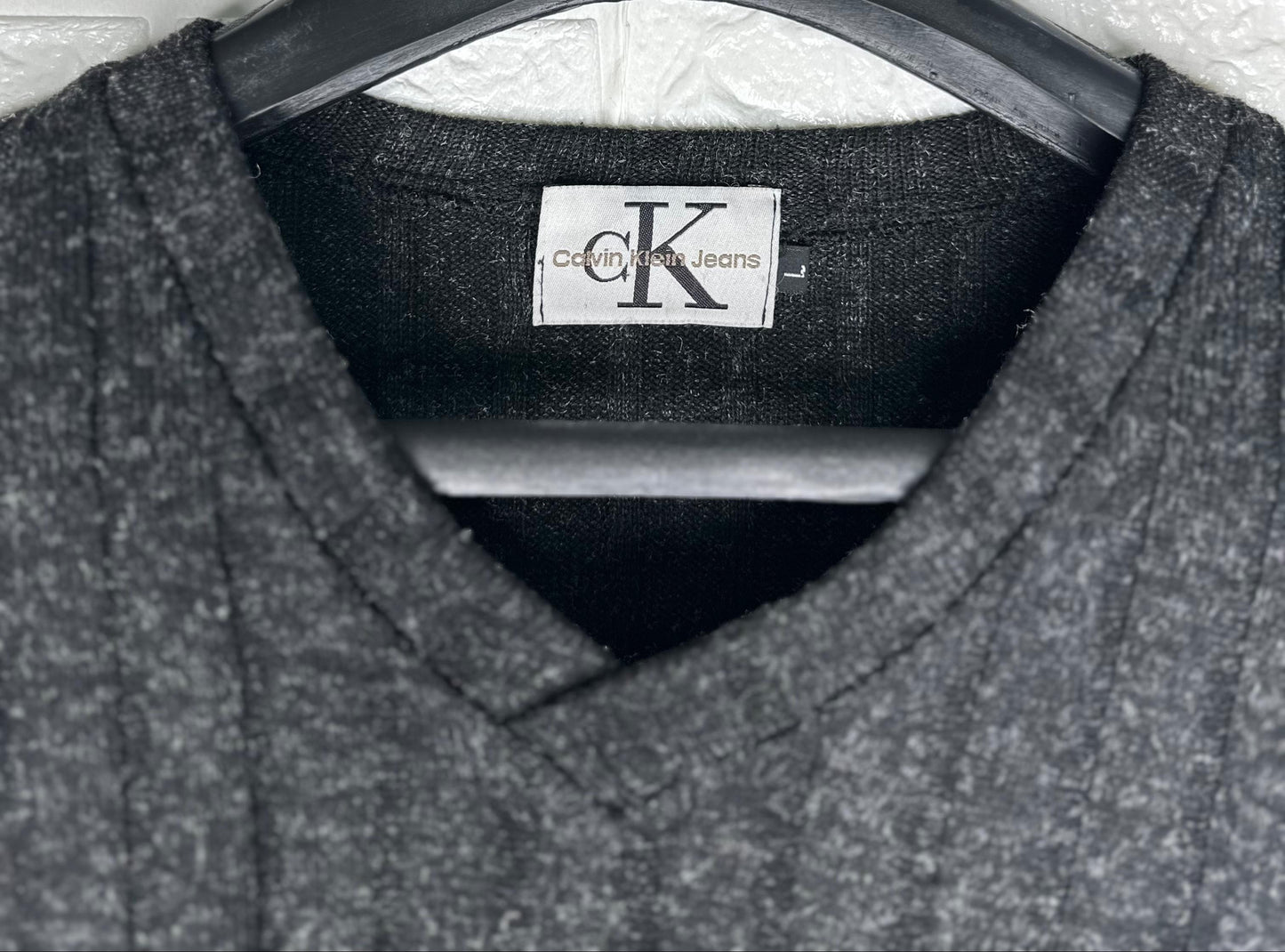 Calvin Klein Jeans Ribbed V-Neck Sweater L - Grey Heathered Knit Pullover