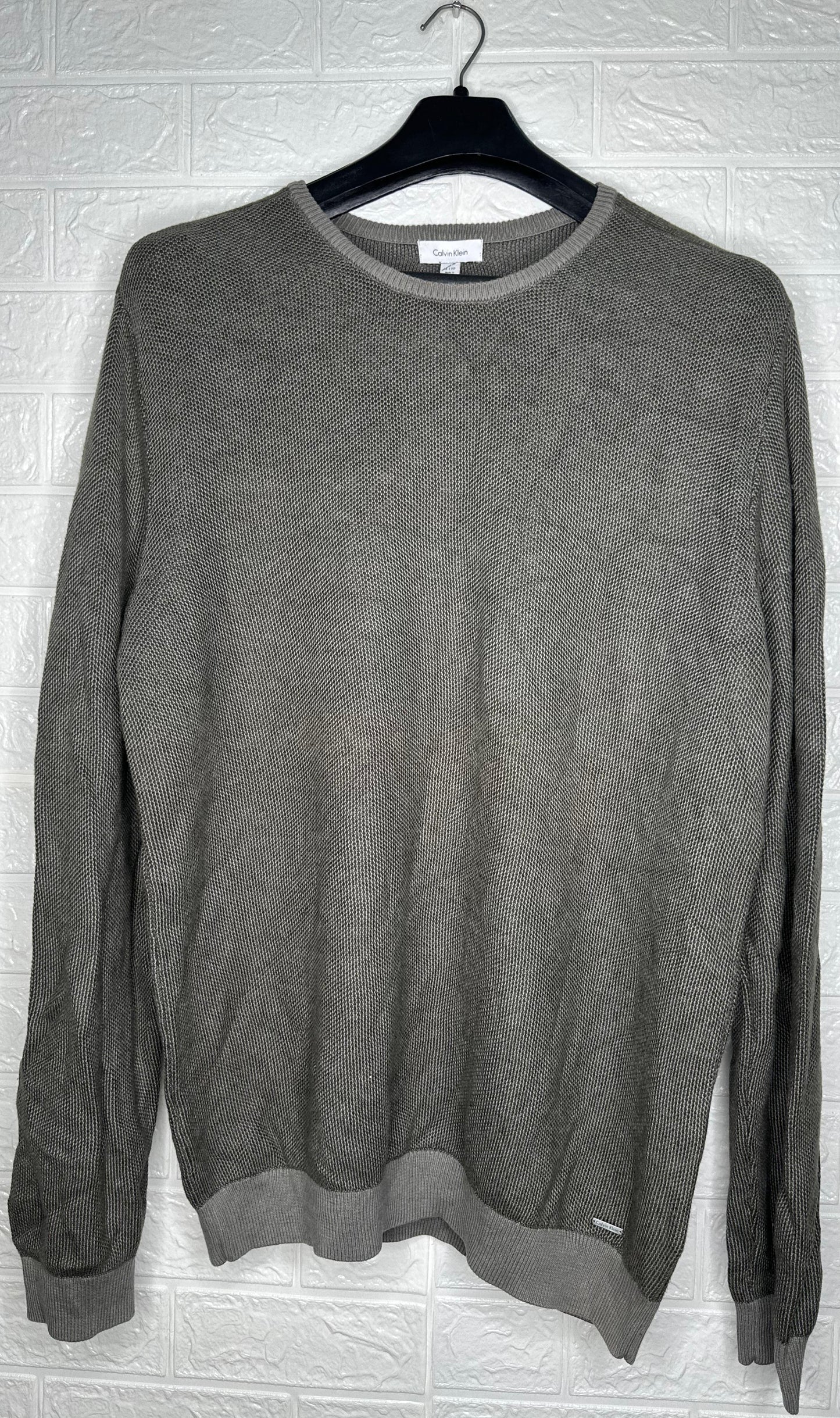 Calvin Klein Textured Knit Pullover XL - Grey Crewneck Sweater for Men