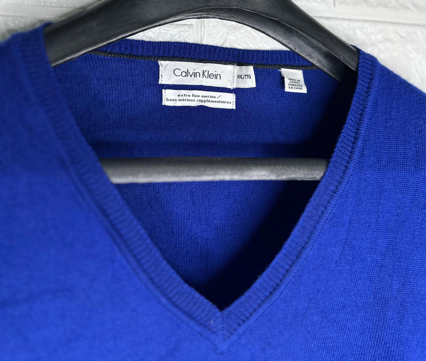 Calvin Klein V-Neck Sweater XXL - Blue Extra Fine Merino Pullover for Men