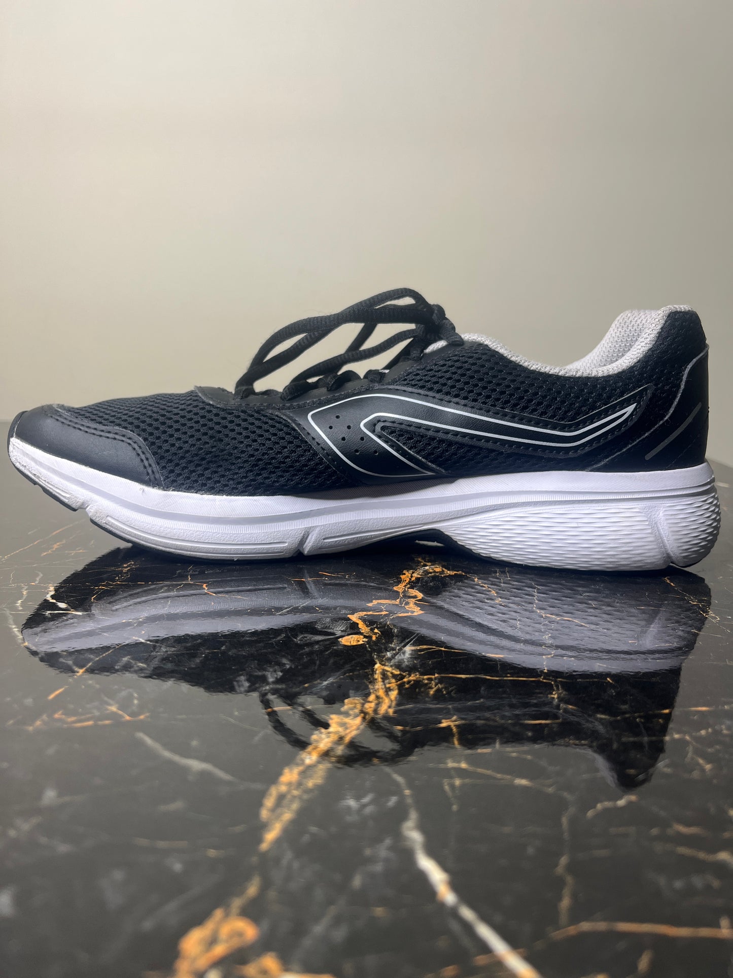 Decathlon Run Cushion M Black Grey – Lightweight Running Shoes EU 41 | UK 7 | US 8