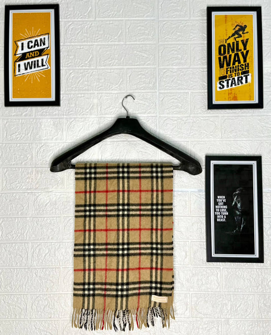 Burberrys Beige Check Scarf