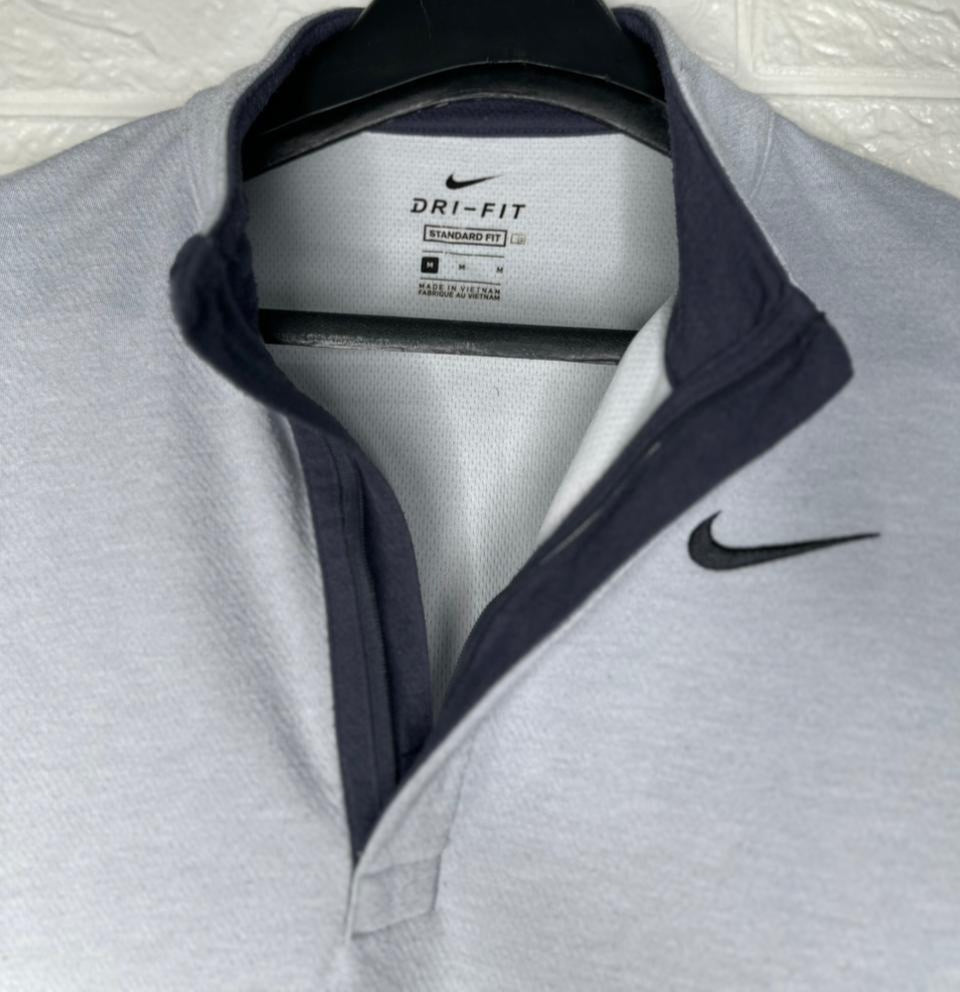 Nike Dri-FIT Standard Fit Training T-Shirt - Grey - Size Medium