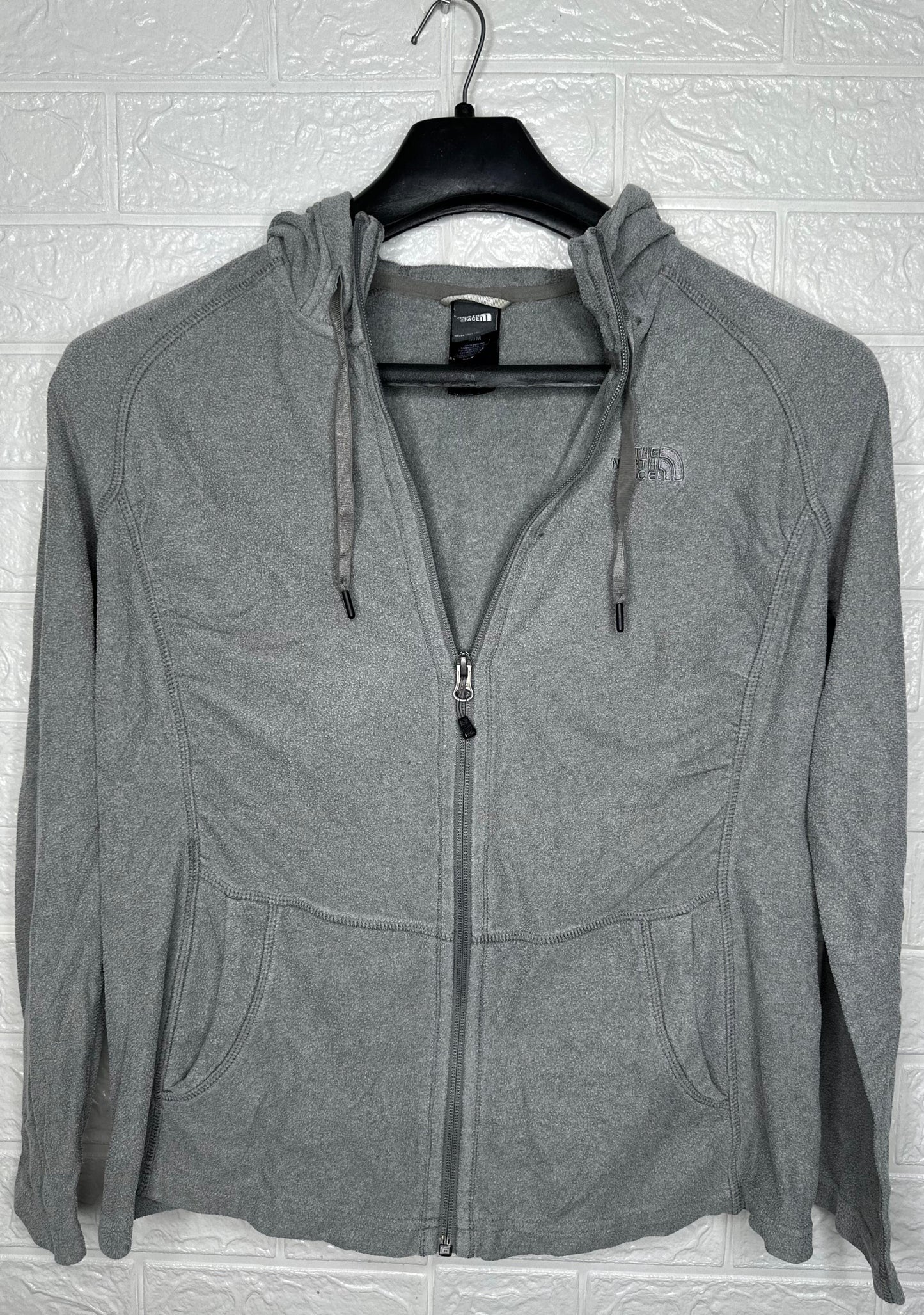 The North Face Men's Gray Pullover Hoodie – Medium