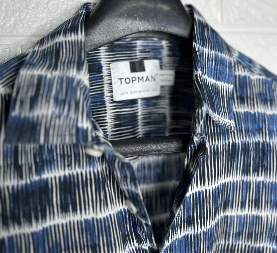 Topman Men’s Shirt – Blue Printed Short Sleeve Size Medium