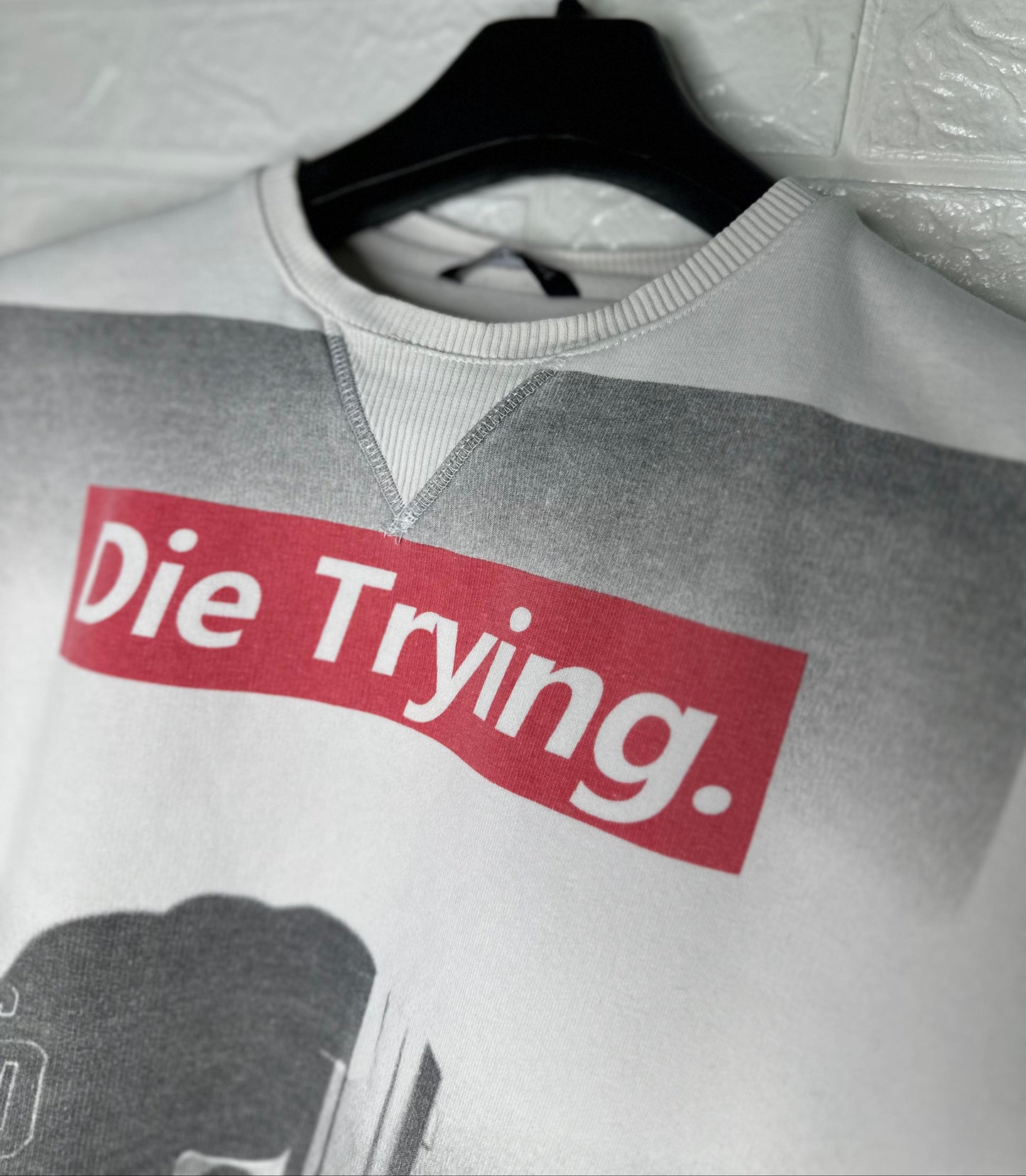 Criminal Damage "Die Trying." Graphic Sweatshirt M - White Urban Streetwear Pullover