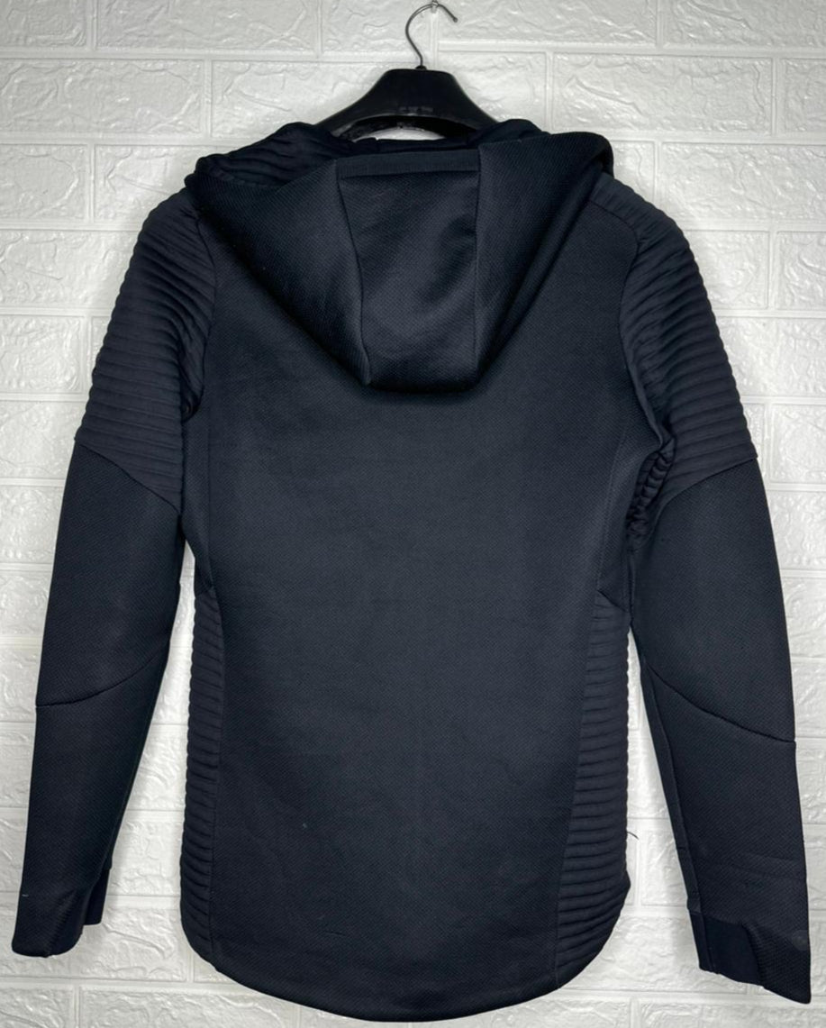 Under Armour Black Full-Zip Hoodie S/M - Textured Sportswear Jacket