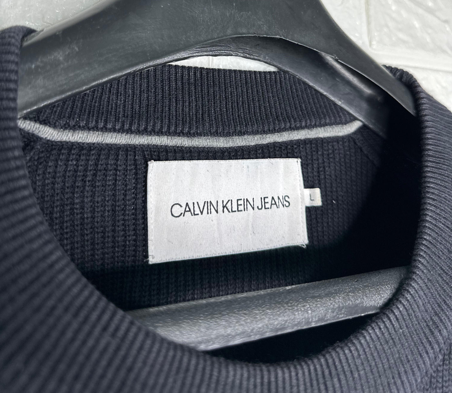 Calvin Klein Jeans Striped Crewneck Sweater L - Black & Grey Ribbed Pullover