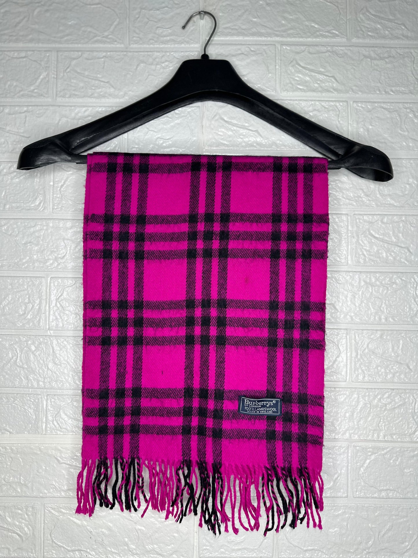 Burberrys Pink & Black Tartan Wool Scarf – 100% Pure Lambswool Checked Muffler