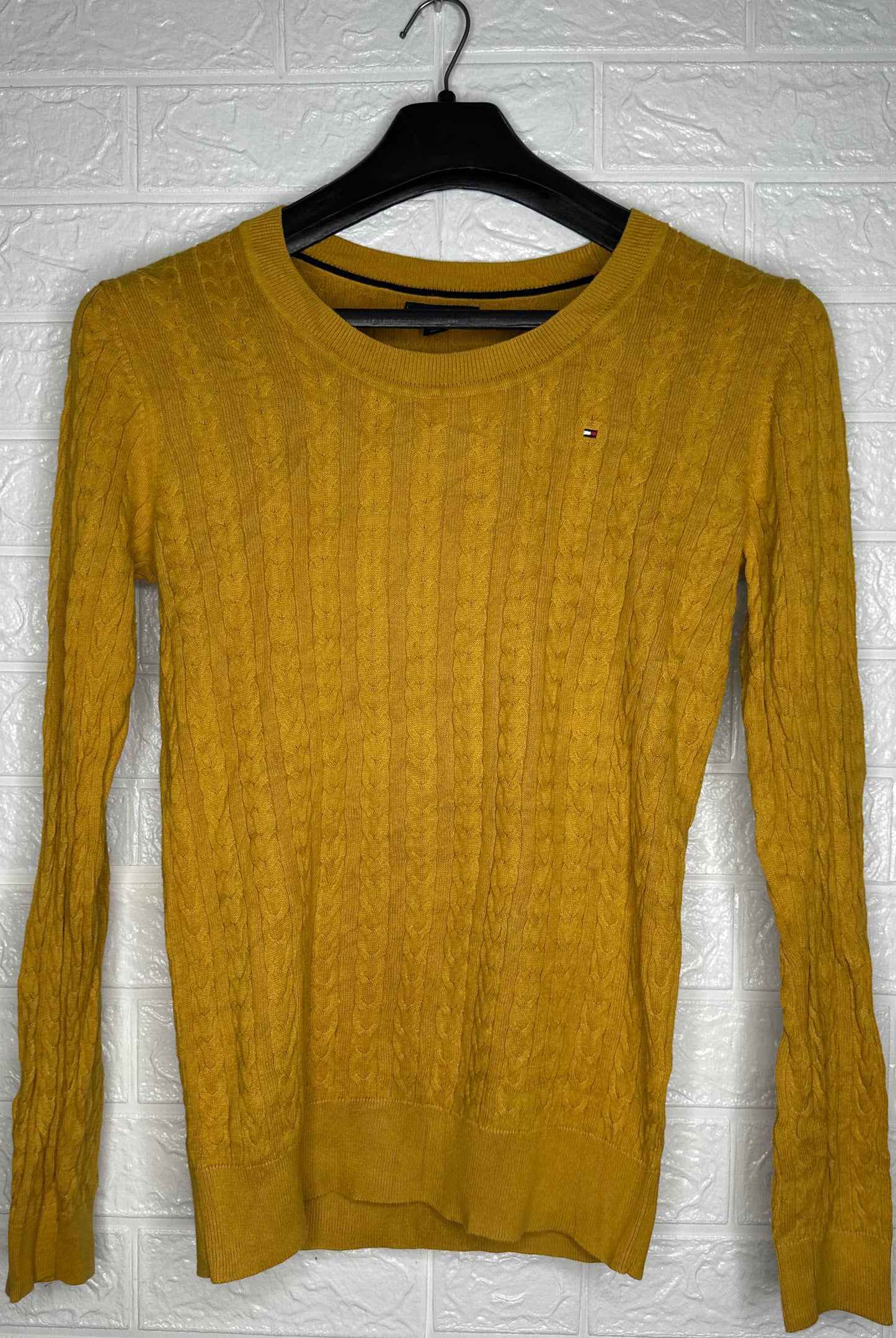 Tommy Hilfiger Mustard Yellow Cable Knit Sweater – Size M